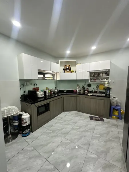 Nhà mặt tiền kinh doanh quận 7 , 120m2 , vừa ở vừa kinh doanh đường 20m