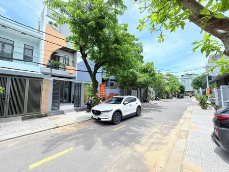 Bán nhà 3 Tầng, 4 Phòng Ngủ, Đường Phú Lộc 19, Giá 5.85 Tỷ