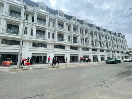 Bán nhà 100m² ngang 5m giá 14.5 tỷ tại Phường Tân Hưng Thuận Quận 12