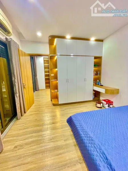 Bán Căn Hộ CC 151 Nguyễn Đức Cảnh - 71M- 2 Ngủ- 2 WC chỉ 5.2 Tỷ.