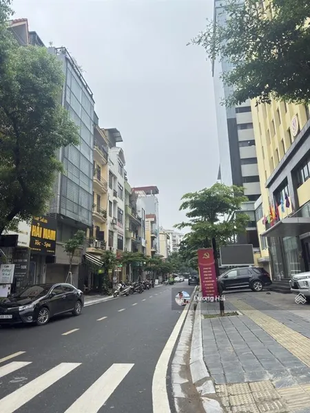 Bán nhà riêng lô góc phố hoàng quốc việt dt 90m mt 6m hai mặt ô tô tránh vỉa hè kdvp