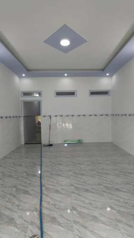 Bán nhà mới xây xong