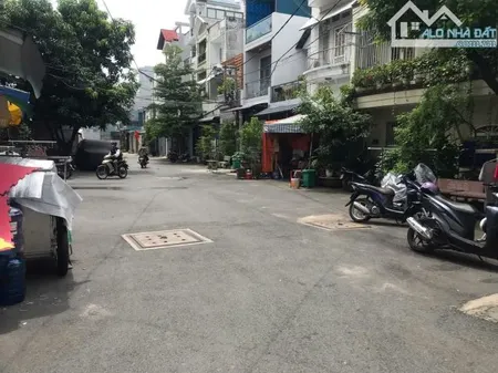 CHDV 4 tầng, 32 phòng Lê Trọng Tấn, 160m2, ngang 8.6, lợi nhuận 12%, chỉ 14.8 tỷ TL