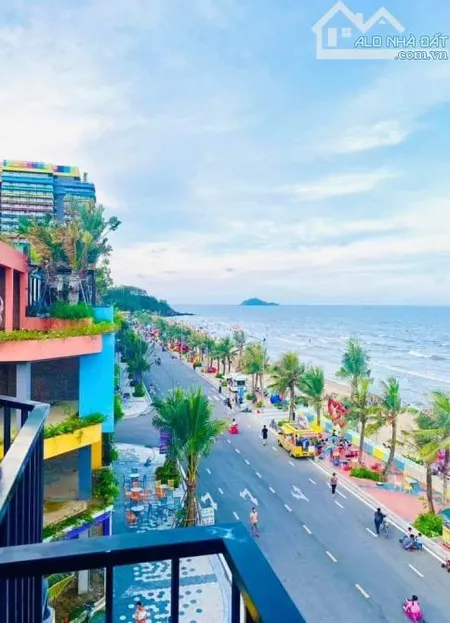 Bán căn hộ nghỉ dưỡng Flamingo Hải Tiến, 92m2, hai ngủ, view biển tuyệt đẹp, giá từ CĐT