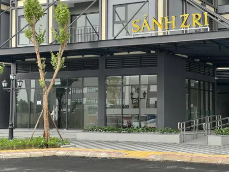 Bán căn shop chân đế chung cư tòa zurich ngay mặt sảnh có dòng tiền cho thuê 4050 triệu