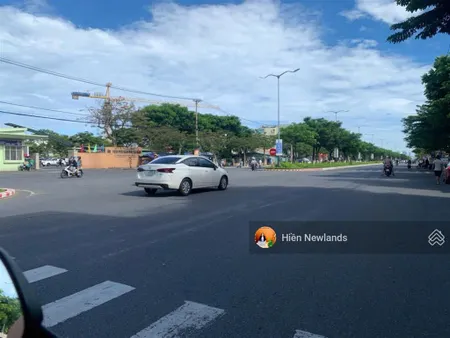 Bán lô đất 96m ngang 6,6m mặt tiền đường 48m lê văn hiến sát hồ xuân hương giá 12 tỷ