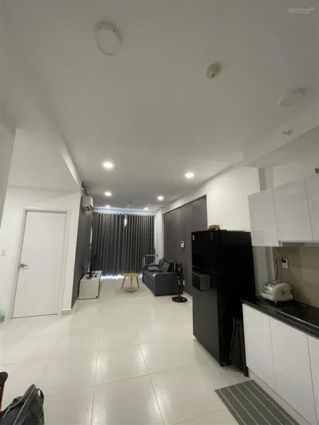 Bán gấp trong tháng căn hộ (1pn + 1,1wc) giá 2 tỷ 250 tầng đẹp view thoáng