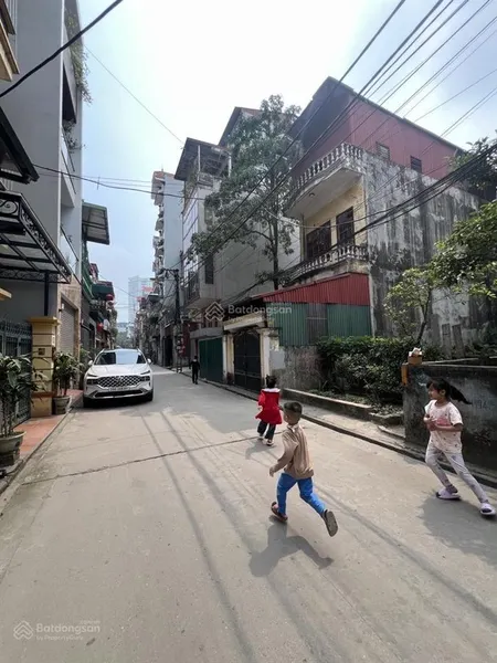 Bán mảnh đất 63m2 mặt tiền 4m, đường rộng 5 m, ô tô tránh nhau
