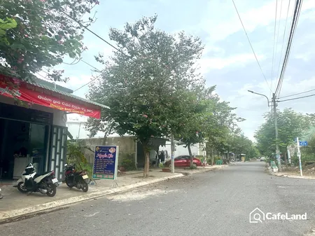 bán lô đất ngay chợ Xuyên Á đường 2A, DT 90m2, giá 2.6 tỷ, vị trí cực đẹp (Tin Hết Hạn)
