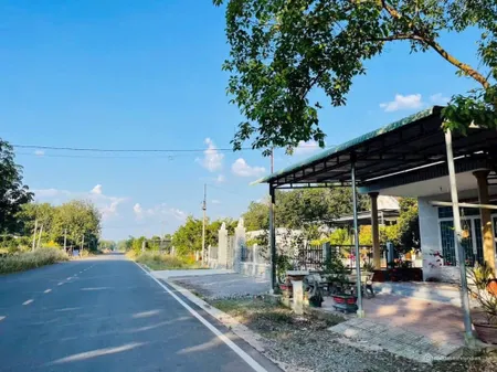 BÁN 1650M2 ĐẤT MẶT TIỀN CỔNG KHU CÔNG NGHIỆP, CHỢ, ỦY BAN, KHU NHÀ Ở CBNV - VC  (Tin Hết Hạn)