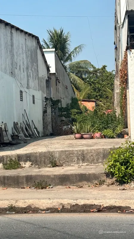 bán gấp lô đất mặt tiền đường mỹ hạnh cách chợ đức lập 700mét (Tin Hết Hạn)