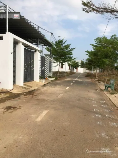 Đất mặt tiền đường nhựa, gần chợ, ủy ban và trường học (Tin Hết Hạn)
