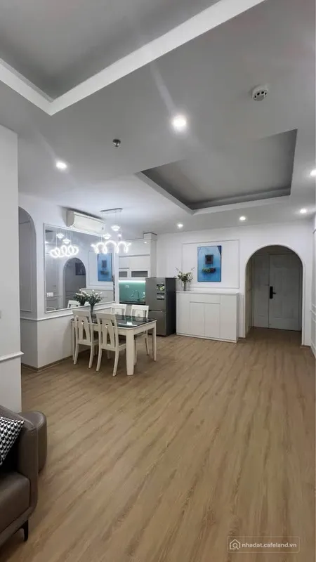 cần bán căn hộ 3Pn 96m2 View Biển trung tâm Bãi Cháy, Hạ Long. (Tin Hết Hạn)