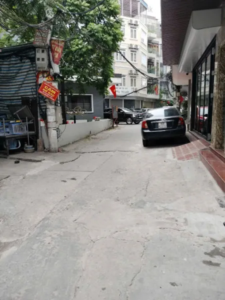 CHÍNH CHỦ CHO THUÊ NHÀ LÀM VĂN PHÒNG TẠI PHỐ ĐỐC NGỮ, BA ĐÌNH, HÀ NỘI