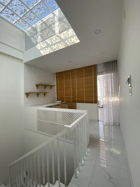 NHÀ PHỐ MỚI XÂY CHỈN CHU - GIẢM GIÁ SỐC