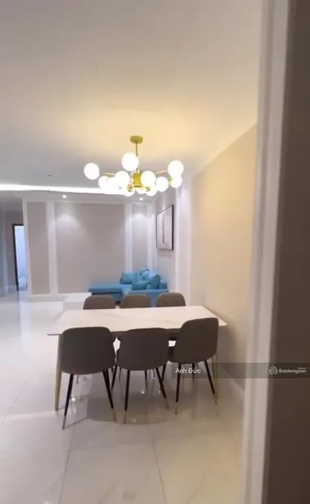 Bán căn hộ king palace nguyễn trãi 105m², 3pn, 2vs, full nội thất, giá 8.6 tỷ, tl nhẹ