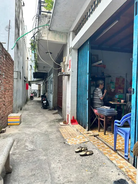Bán nhà tại hẻm nguyễn sơn, phú thọ hòa, tân phú, hẻm rộng 4m, dt 33.4m giá 2.98t có tl