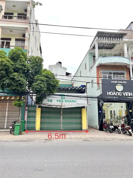 Bán lô đất mặt tiền đường nguyễn thị minh khai đối diện nhà hàng ngọc trai ngang 6.5m giá 250tr/m2.