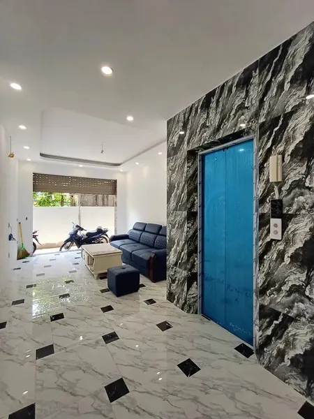 CÒN 1 CĂN DUY NHẤT! Phố Minh Khai - Vĩnh Tuy, 5 Tầng Thang Máy, Ngõ cực Nông, View Thoáng, 8,5 Tỷ