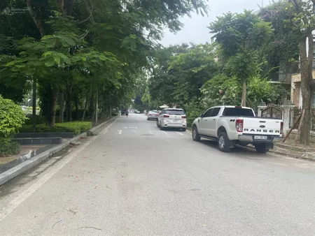Bán nhà liền kề viglacera xuân phương ,phân lô đẹp,vỉa hè rộng,ô tô tránh,kinh doanh đỉnh