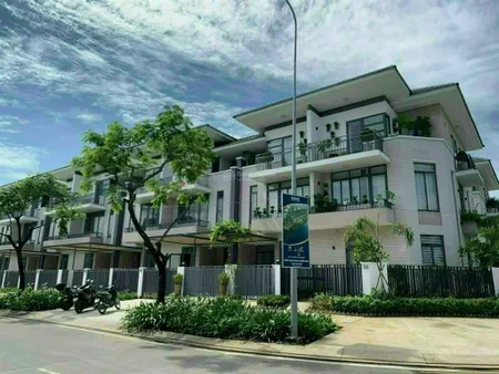 Tôi chính chủ bán gấp lavila kiến á nhà phố 6 x 17.6m (full nội thất) hoàn thiện thô giá 11 tỷ