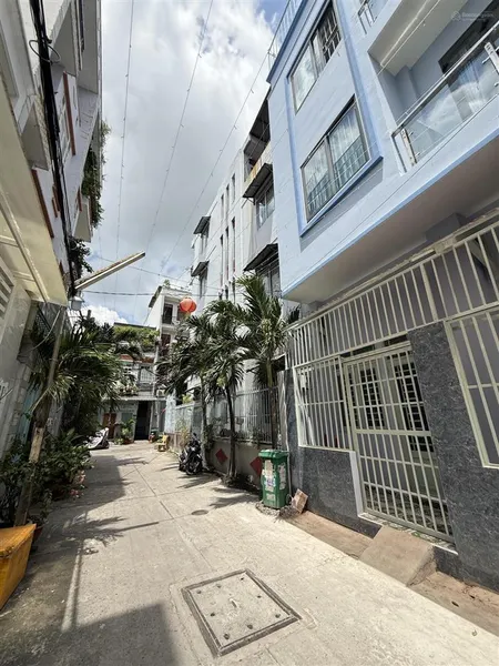 Nhà rộng thiết kế hiện đại dọn vào ở ngay không sửa gì! nguyễn văn quá quận 12