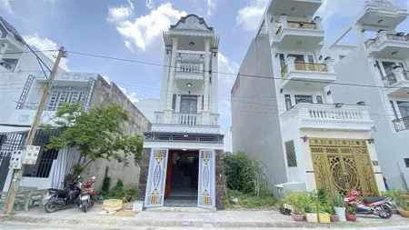 Bán nhà đẹp giá rẻ cát tường phú sinh nhà 3 tấm nhà mới 100% shr hoàn tặng nội thất cao cấp xịn xò