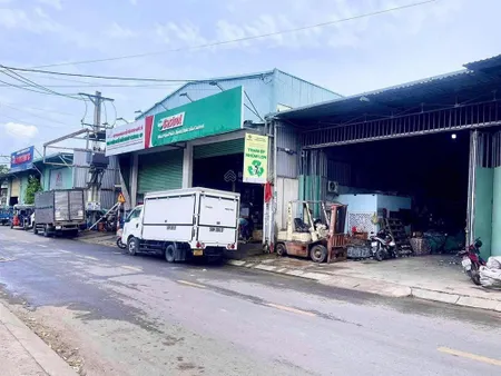 Xưởng mt thới an 13 q12. dt 8*35 đang cho thuê. đường xe công chạy thoải mái. giá 11,2tỷ tl