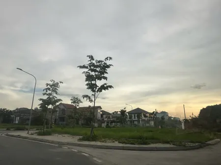 Chính chủ bán hơn 200m đất 3 mặt tiền KĐT Yên Bình Thái Nguyên