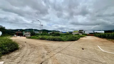 Đất Phường Cam Ly - Đà Lạt tại Tà Nung KQH cánh đồng vàng đường xe hơi tránh nhau chỉ 2.2 tỷ