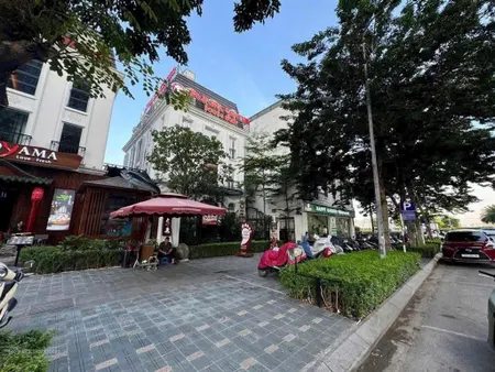 Bán gấp biệt thự đơn lập embassy garden. mt 11,5m. giá nhỉnh 300tr/m2