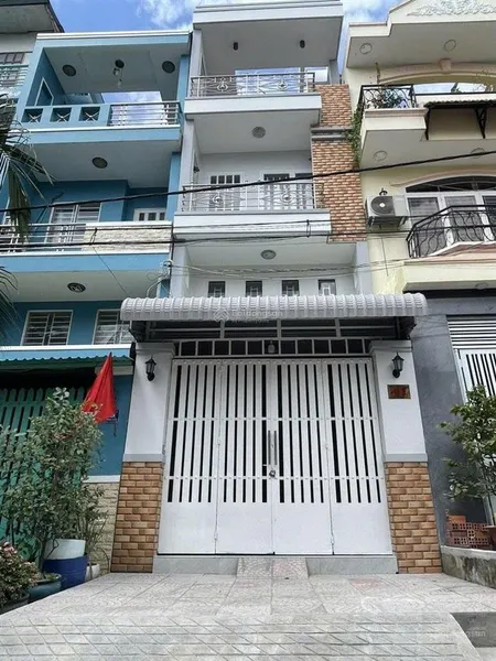 Cạnh khu tên lửaeaon mall bình tânnhà 4 tầng4x18mặt tiền đường nhựa 10m có lềchỉ nhỉnh 5 tỷ