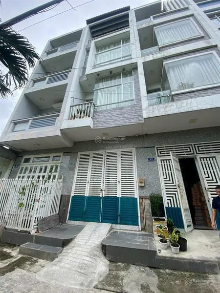 Nhà mt đường số 28 q6 (4 x 18) 4 tầng. có hdt. giá bán 12 tỷ
