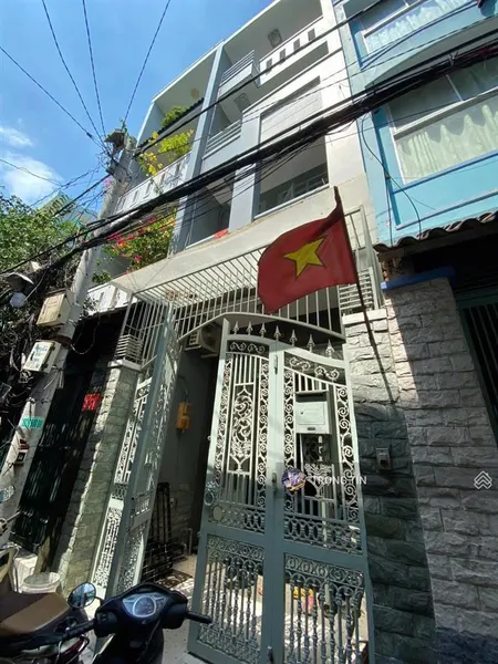Bán nhà dương bá trạc p. 1 q. 8 nhà đẹp 3 tầng sổ hồng riêng hoàn công đủ, vào ở ngay