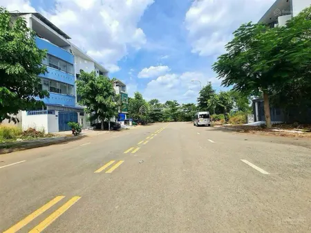 "bán đất lô góc 2 mt đường d1, kdc nam long, phường phước long b, tp thủ đức