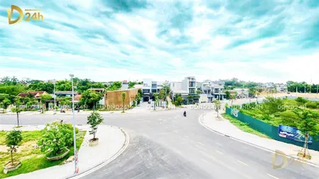 Đất biệt thự 725m2 mặt tiền đường nguyễn lộ trạch, trực diện dự án phú xuân city