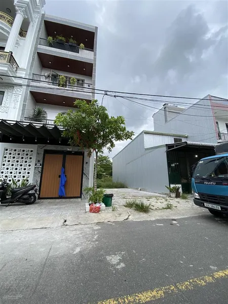Bán đất mặt tiền nguyễn thuý, p hoà minh gần biển nguyễn tất thành đường 7.5m giá 5.35 tỷ