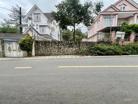 Lô đất trung tâm mặt tiền đường ngô huy diễn đà lạt 320m² sổ riêng (giá 24tỷ)