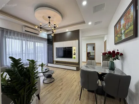 Bán căn hộ chung cư ct2b mễ trì hạ diện tích 81m2. nhà rất đẹp. 0964 824 ***
