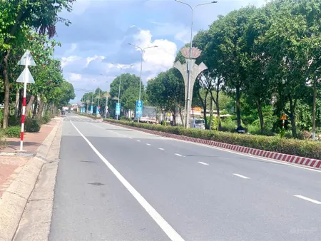 Chủ cần bán lô đất mặt đường nguyễn chí thanh phường hiệp an thủ dầu một giá 9 tỷ thương lượng