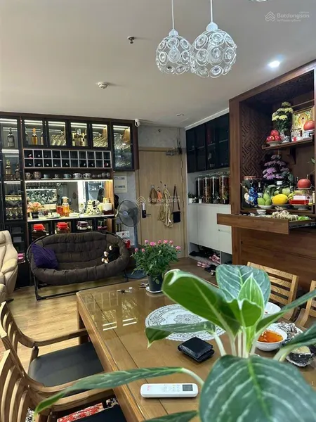 Cần tiền bán lại ch 3pn + hà đô dt 138m2. giá 15,5 tỷ (tl). 0919 577 *** m. tuấn