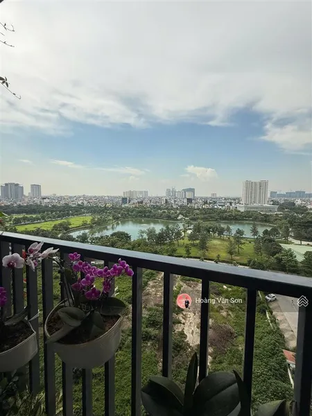 Chính chủ bán căn hộ 2pn 87m2 full nội thất, view hồ, toà n01t5 ngoại giao đoàn giá hợp lý nhất