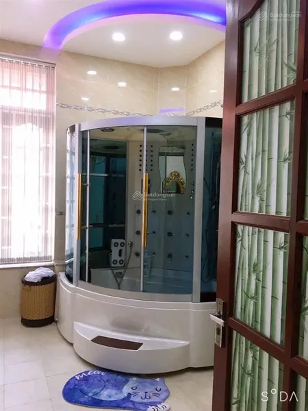 Bán nhà mt đông hưng thuận 17, đht. 12x20. 235m2. giá chỉ 18,5 tỷ.