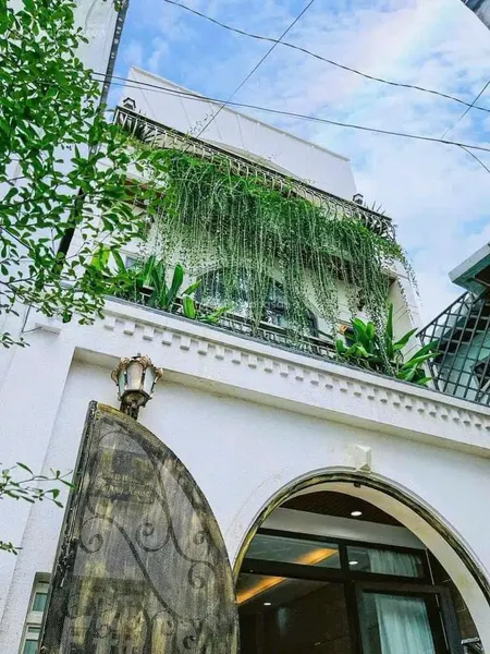 Nhà 80m2 sư vạn hạnh, p12, q10. xây 1 trệt 2 lầu. giá 3 tỷ 550. gần vạn hạnh mall, sổ hồng riêng