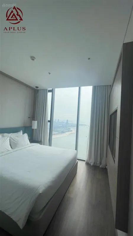 Căn hộ toà b a la carte view biển vịnh tầng cao sát bãi tắm chỉ 2,5 tỷ