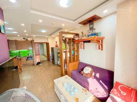 Bán căn 2pn, 1vs 1 ban công, 60m2, nhà có đồ, tòa pcc1 hà đông