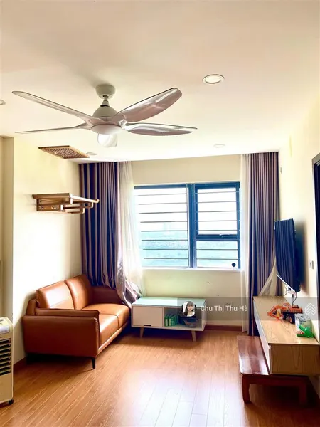 Bán 2n2vs 62m2 full cả điện tử, tầng trung fgh xuân mai