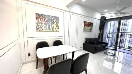 Gấp. chủ gửi bán gấp trong tháng căn hộ saigon south 2pn nt cao cấp, lầu trung sổ hồng, giá 3,7 tỷ