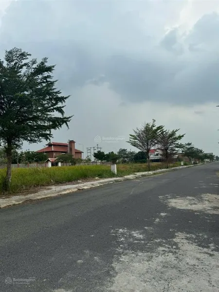 Đất chính chủ cần bán gấp 2 nền giá tốt trong kdc tân kim. giá 533 triệu/ 90m2 full thổ. đường 6m