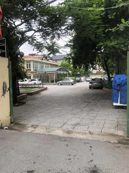 Bán đất xuân phương diện tích 50 m gần trục chính , bãi đỗ xe ngày đêm , đường 70 xuân phương